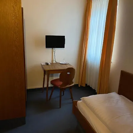 מלון Akzent Bayerischer Hof 3*